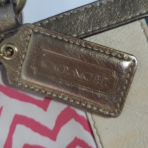 ***SOLD****Coach Purse - Picture 3 of 8
